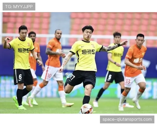 深度案例研究:上海海港如何用“区域锁死+专人盯防”限制对方核心